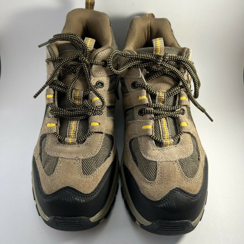 nevados hiking shoes